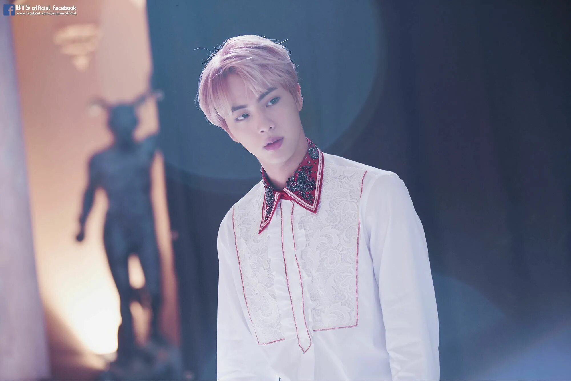 Jin BTS. Kim Seok Jin BTS. BTS Blood Sweat and tears Джин.