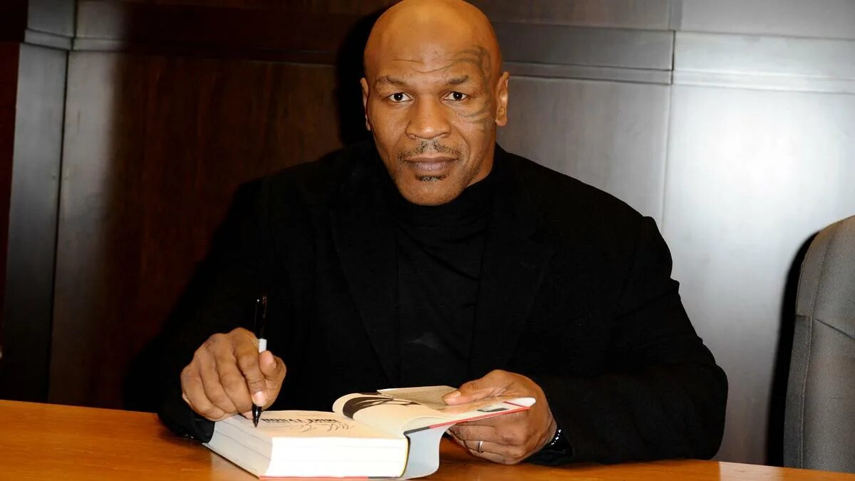 Майк тайсон в детстве. Mike tyson в детстве. Майк тайсон в 13. Майк тайсон молодой. Майк тайсон в молодости.