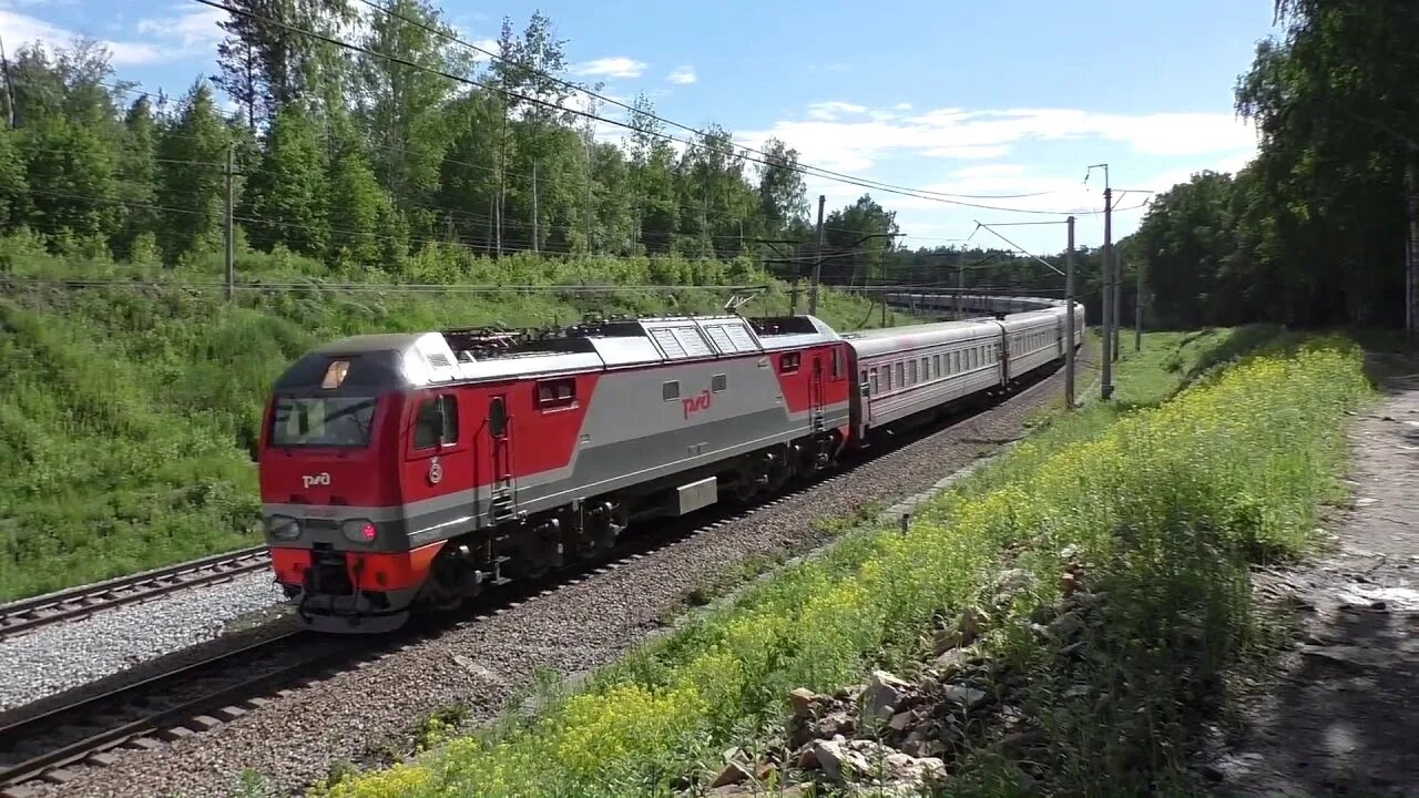 Тепловоз эп2к. Эп2к-338. Поезд эп2к. Электровоз эп2к с поездом.