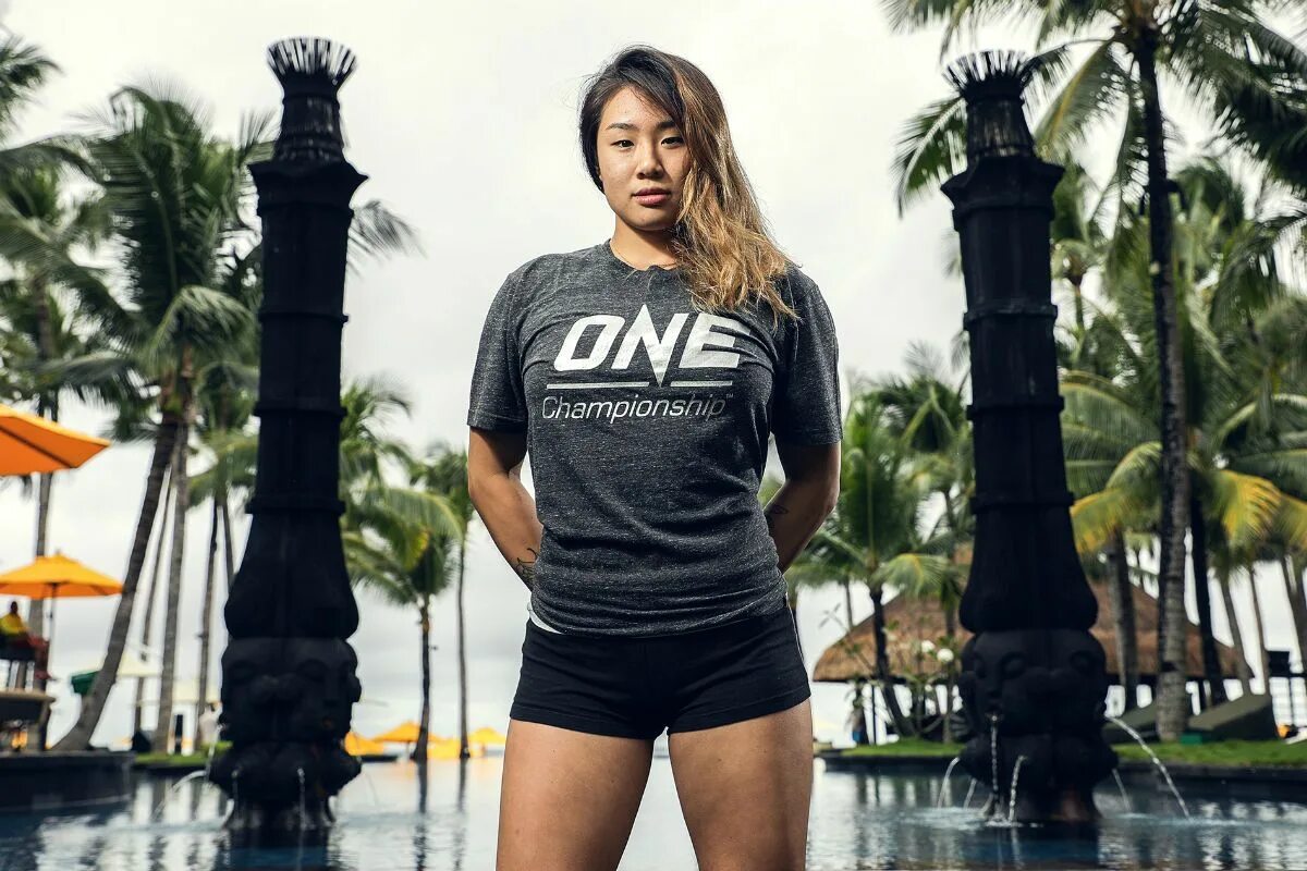 Боец angela lee. Angela lee. Angela lee. Angela lee fighter. Боец angela lee.