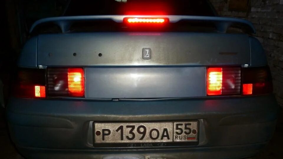 Почему не работает задний стоп сигнал. Задние фонари на ваз 2110 стоп сигнала. задний стоп сигнал ваз 2110. задние габаритные огни ваз 2110. стоп сигнал ваз 2114.