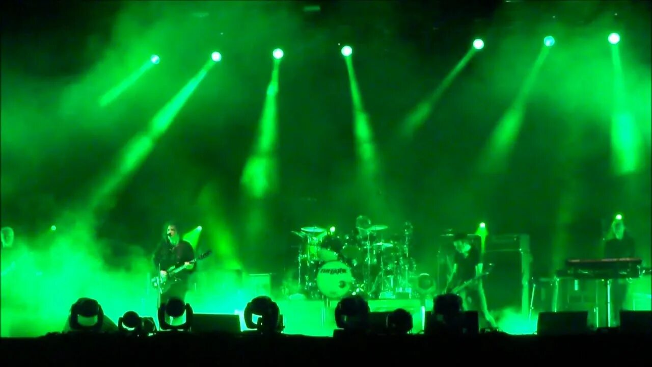 The cure forest. The Cure обои. The Cure a Forest Live. Обои the Cure зеленые. Обои на ПК the Cure.