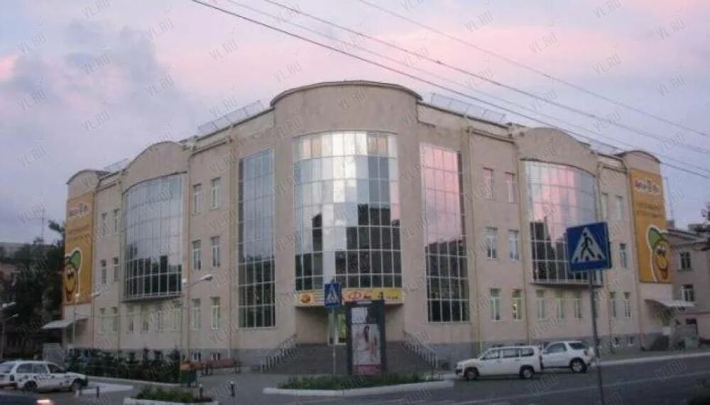 Торговый центр приморский. Тц антарес уссурийск. уссурийск торговые центры. торговый центр москва в уссурийске. центральный торговый центр уссурийск.