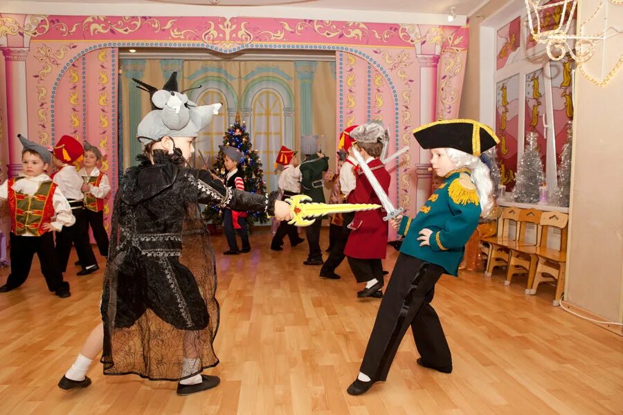 Дети солнца красноярск. Детский сад 1236 москва солнышко. Солнце рисунок. Ано резиденция детства москва. Н.