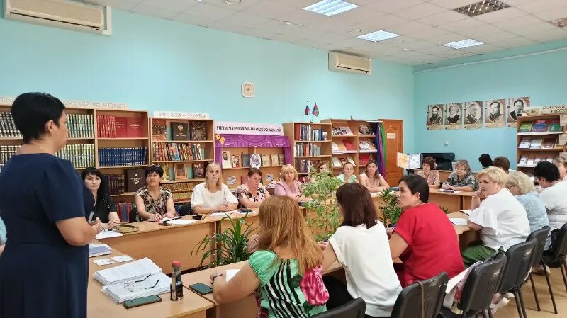 заведующая библиотеки филиала. заведующая библиотеки филиала. центральная библиотека энгельс. центральная библиотека калтан. жирнова.