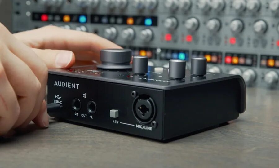 Audient id 4. Audient id4 mk2. Audient id4 MK II. Audient mk4ii. Audient id4 MKII Black.