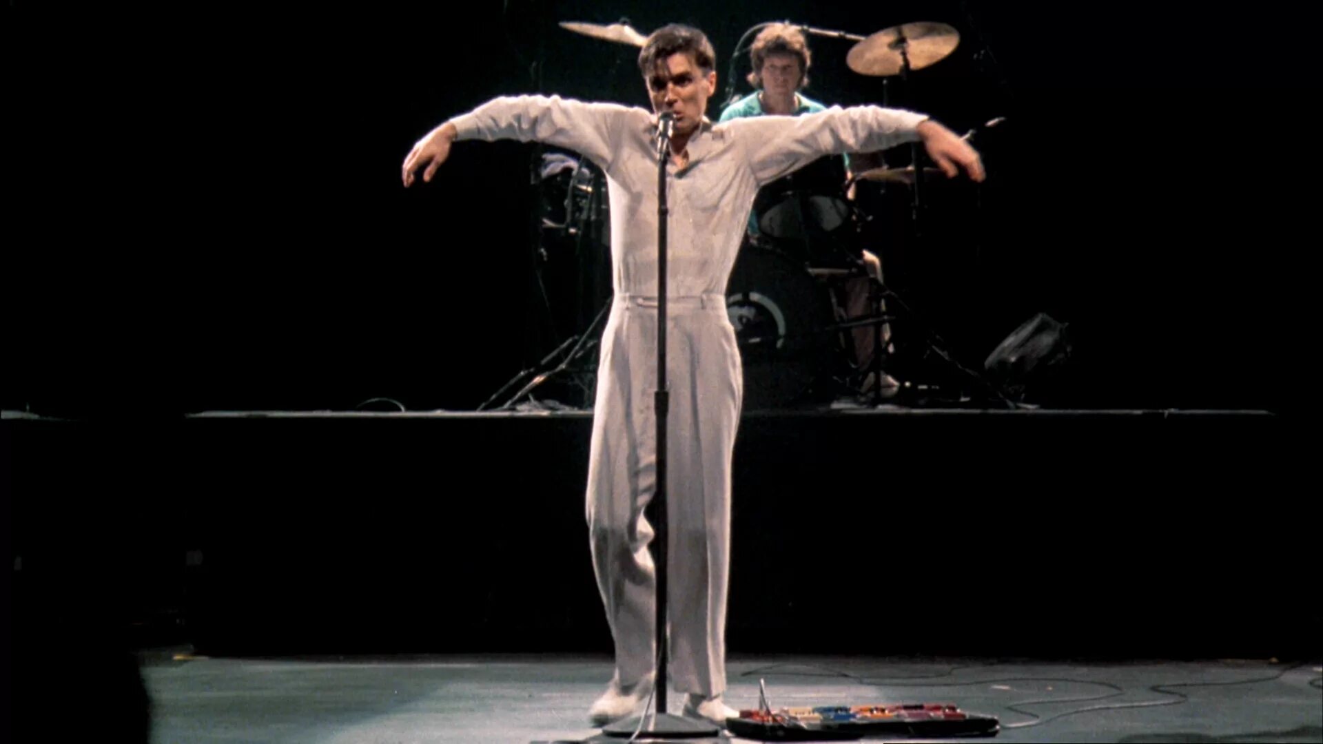 Talking heads stop making sense 1984. Jerry harrison 1988. Talking heads stop making sense 1984. Stop making sense. Talking heads stop making sense.