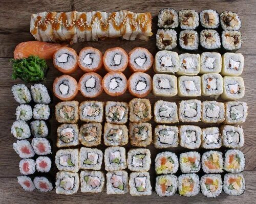 Среднеуральск, ул. 50 роллов сет. Суши среднеуральск кирова. Филадельфия среднеуральск. Кафе вкусно среднеуральск.