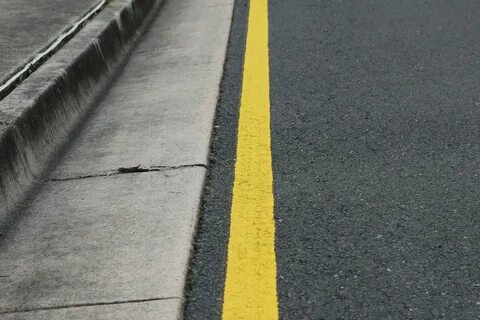 Yellow lines перевод на русский дорожное движение