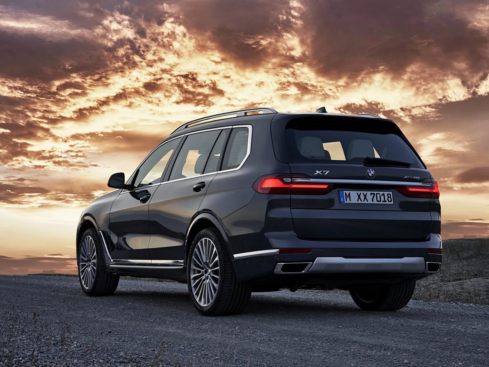 Фото икс 7. Бмв х7 2019. бмв икс 7. бмв х7 сзади. bmw x7 2025.