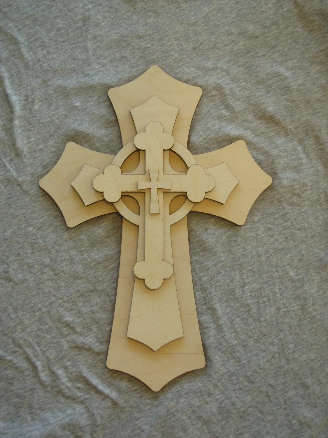 резные кресты из дерева на стену. деревянный крест. крест из дерева. крест для штампа. православный крест из фанеры.