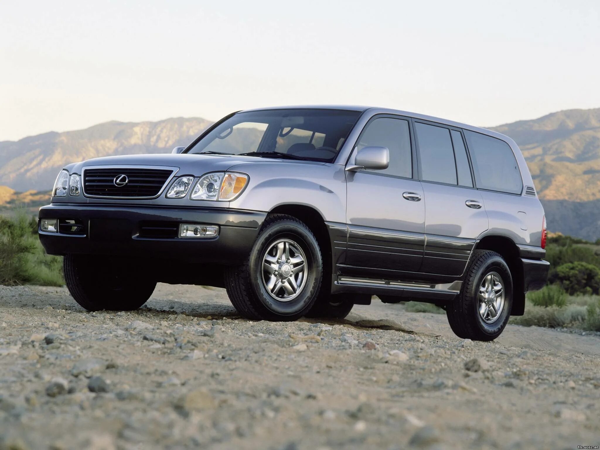 Lexus lx470 2001-2007. Лексус ЛХ 470 2001. Lexus 470 2001. Lexus LX 470 uzj100.