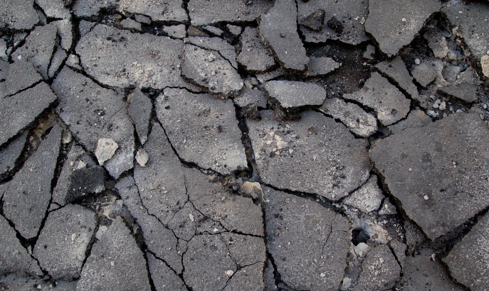 Broken streets. Асфальт текстура. Трещины на асфальте. Треснутый асфальт. Трещины на асфальте текстура.