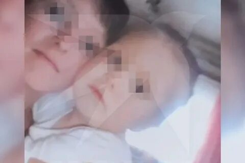 Женщина родила в ведро