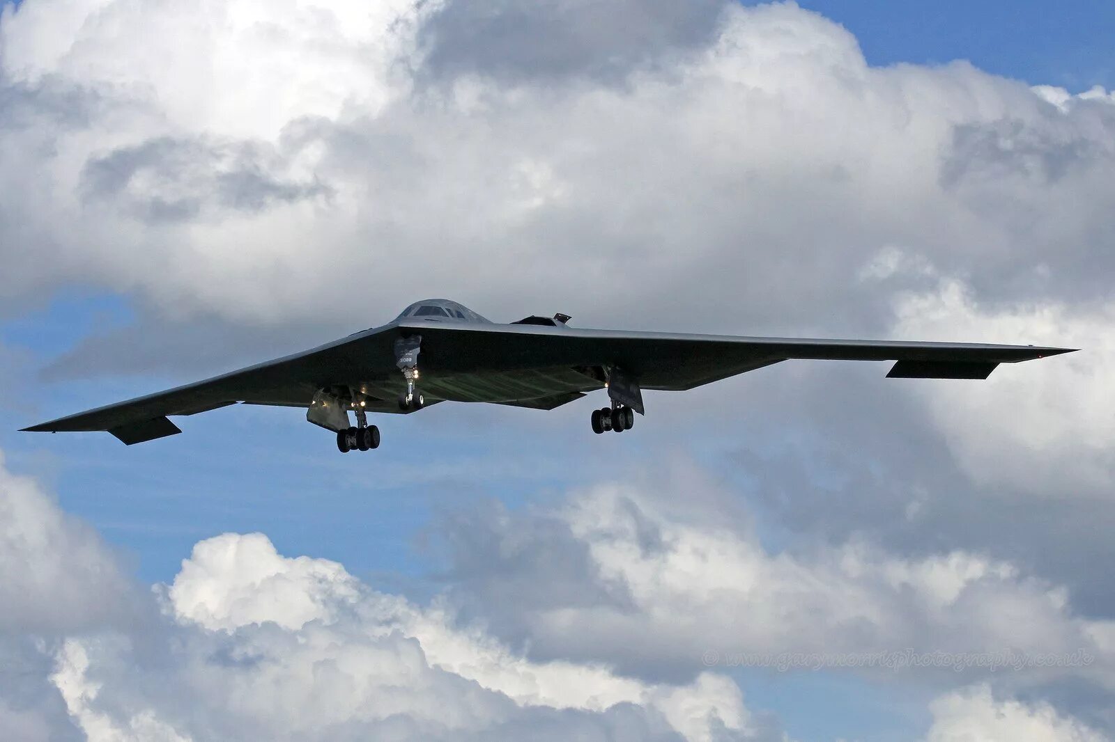 Истребитель b2. Стелс-бомбардировщик b-2. Бомбардировщик b-2 Spirit Stealth. Бомбардировщик Northrop b-2 Spirit. B-52 стелс.