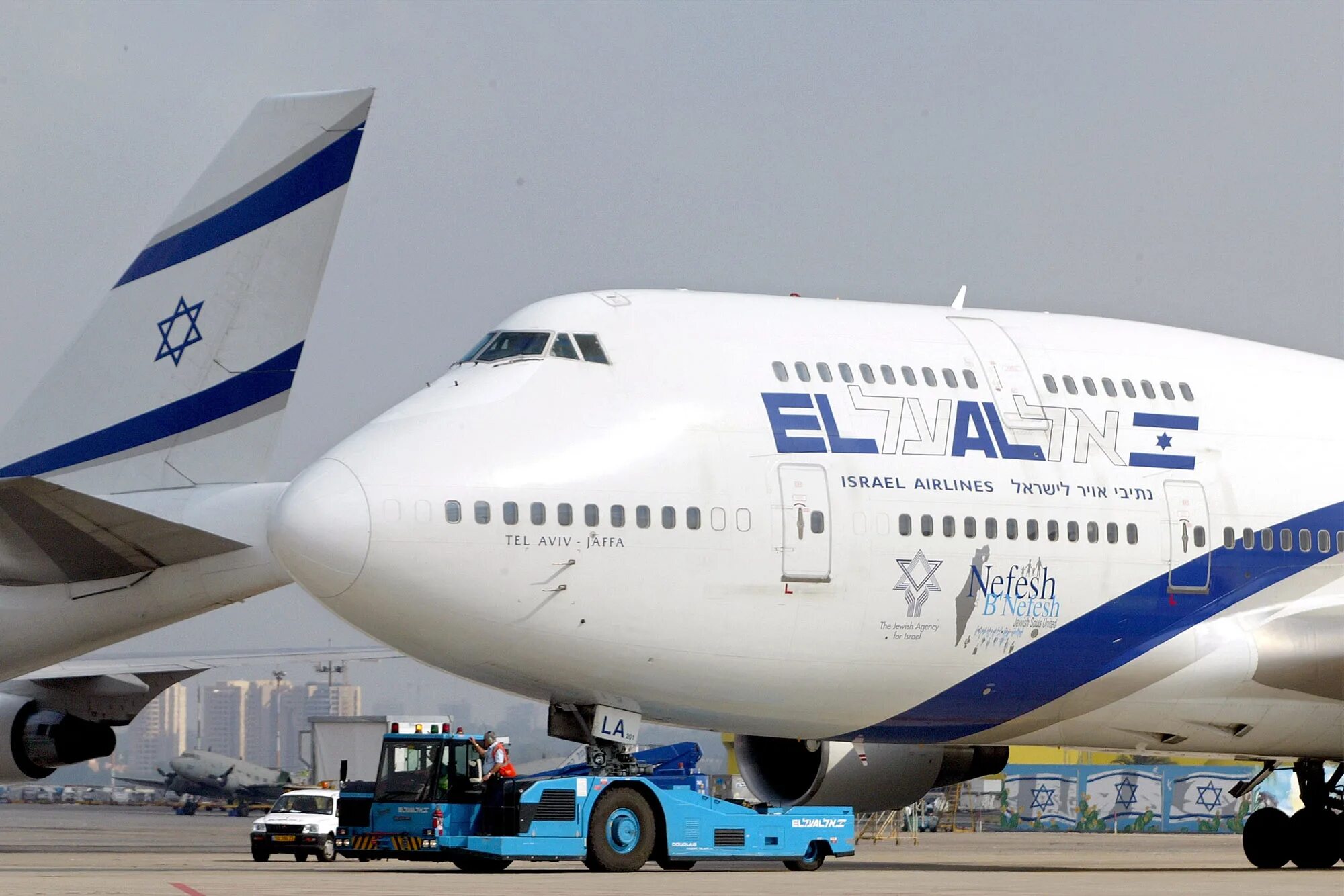 El al israel. Авиакомпания Израиля Эль Аль. Боинг 747 авиакомпании Israel. El al Israel Airlines внутри. El al Israel Airlines салон.