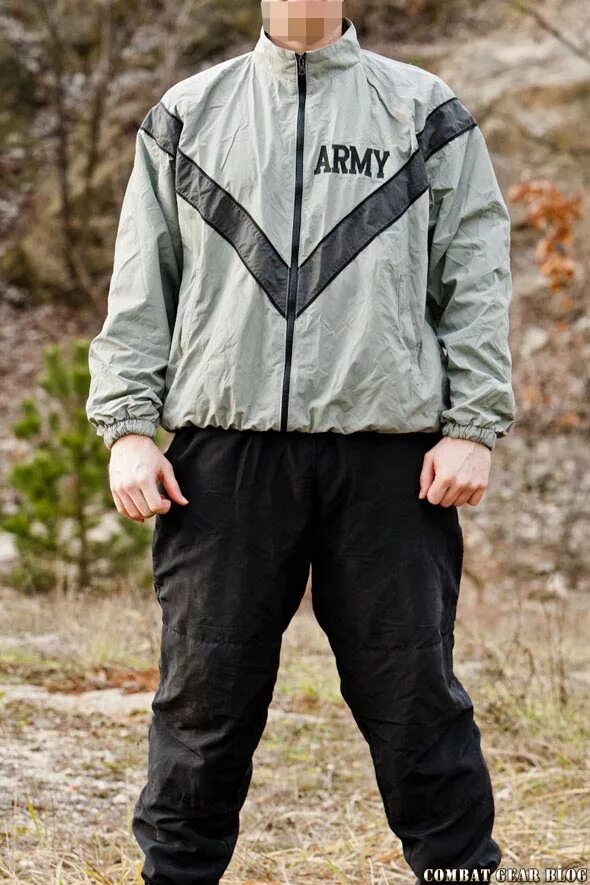 Военный спортивный костюм. Спортивный костюм в армии. Спортивный костюм армии США. Us Army спортивный костюм.