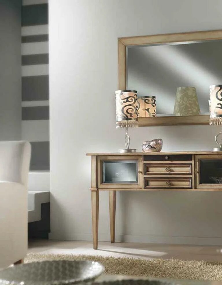 E console