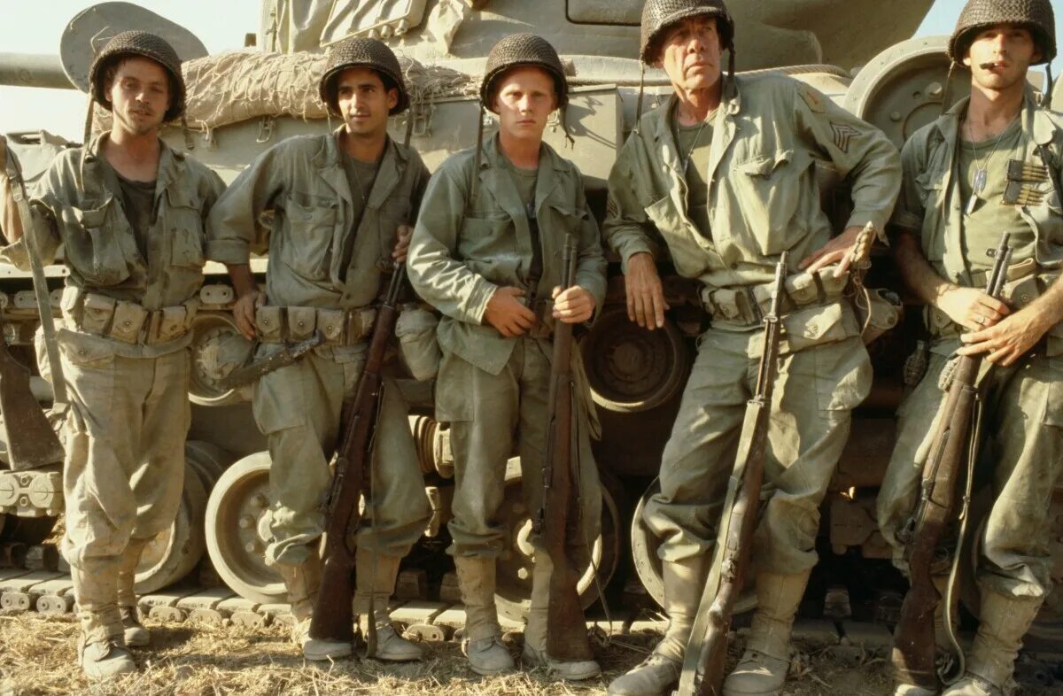 Red one перевод. Фильм большая красная единица. the big red one 1980. бобби ди чикко. индийские фильмы о второй мировой войне.