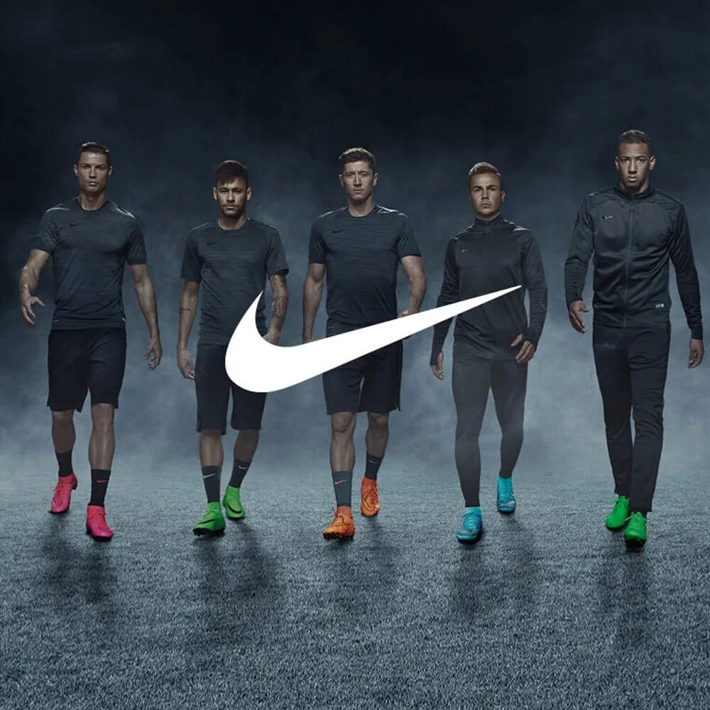 Когда вышел найк. Найк найк найк найк. Nike Football 2022. Компани Nike. Nike TNF.