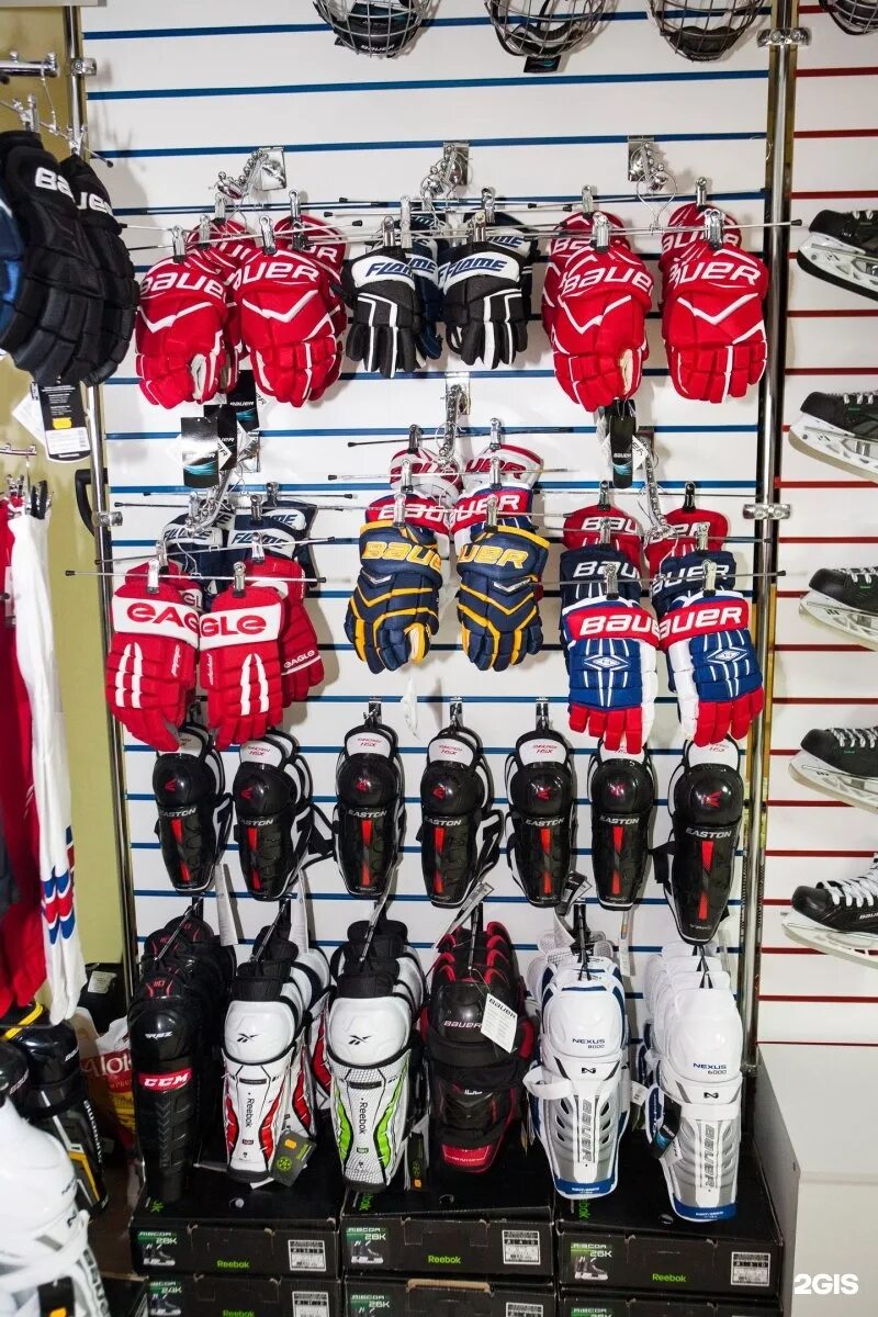 ленинский проспект 150 хоккейный магазин. хоккейный магазин автозаводская 23. склад хоккейной экипировки. хоккейная экипировка хоккейный город. хоккейная форма бауэр.