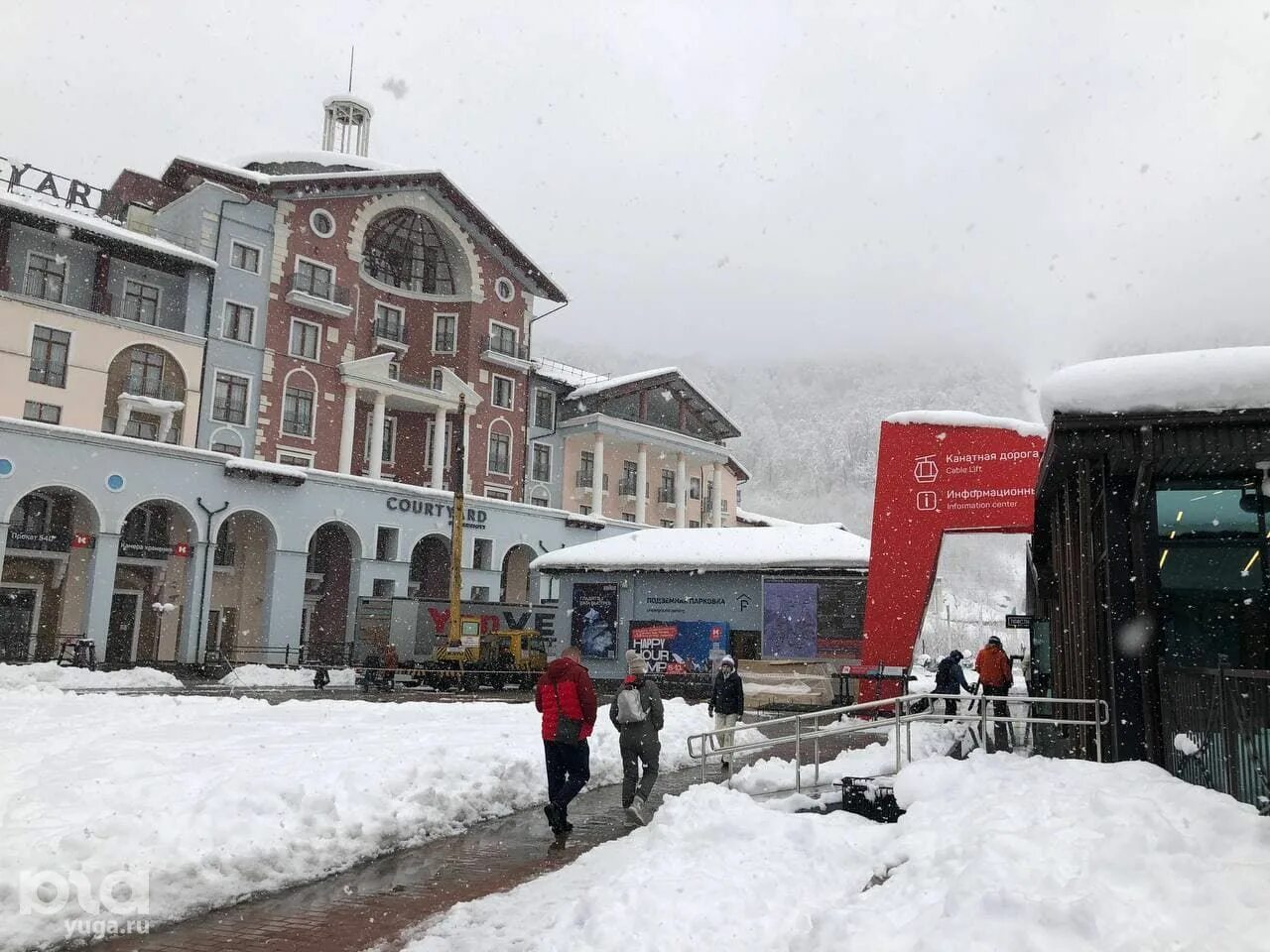 Снега Сочи отель красная Поляна. Snega красная Поляна. Снега в горах отель красная Поляна. Снега отель сочи