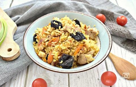Постный плов с сухофруктами и рисом