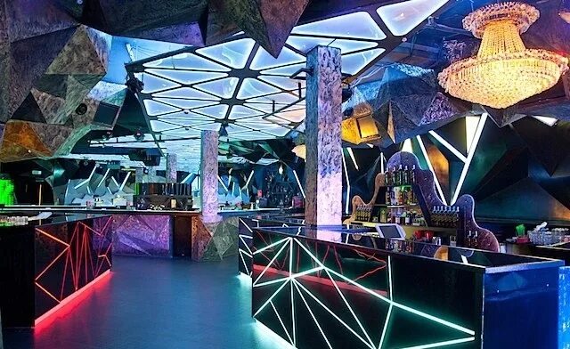 Ночной бар. Night club new york. Закрытый частный клуб лондон. Клуб linx shanghai. Блэк хаус нижневартовск.