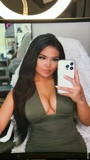 janifest Nude OnlyFans Leaks.