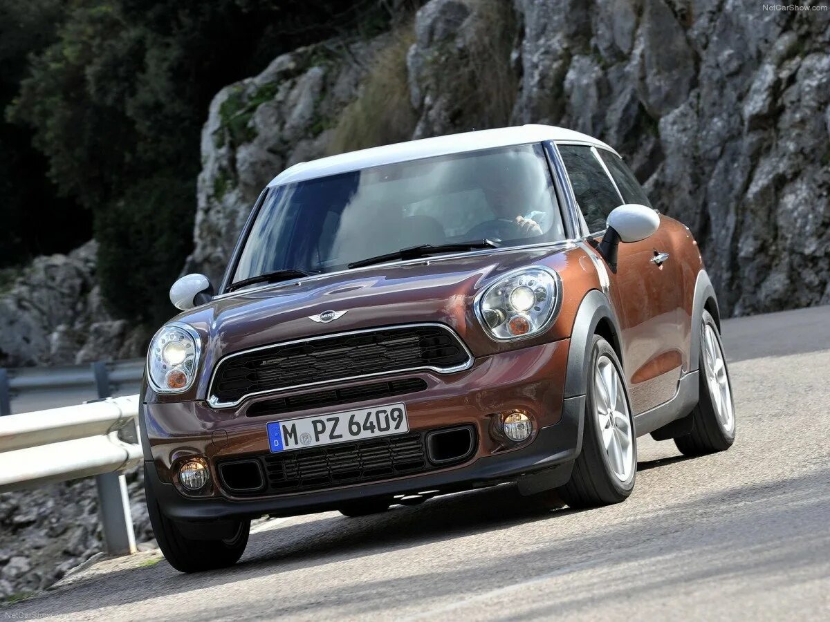 Мини купер похожие. Mini Cooper Paceman. Nissan Mini Cooper. Mini Cooper s Paceman. Mini Cooper s 2012.