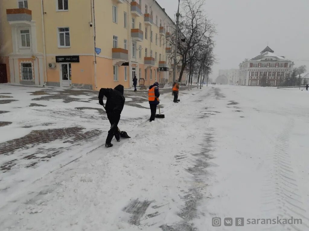 Снег в Саранске. Саранск снегопад. Борьба со снегом. Снег в Саранске сегодня. Прогноз в саранске на 3