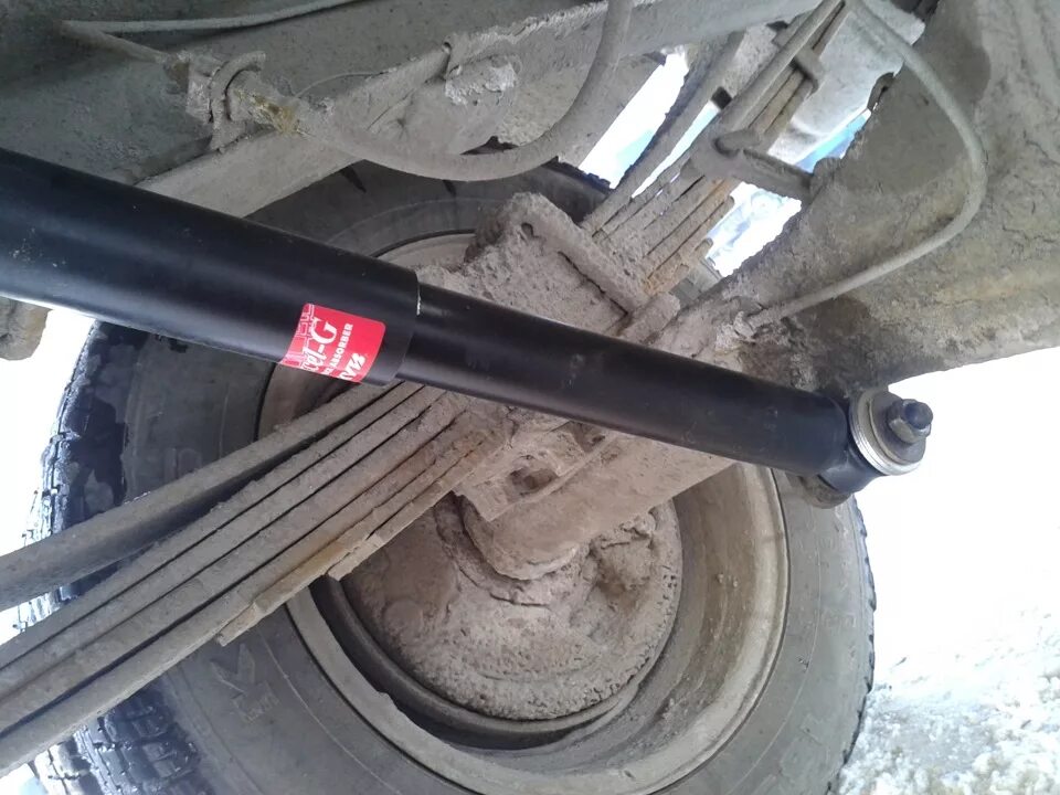 Какие амортизаторы поставить на газель. Крепления переднего амортизатора газель 3302. Амортизатор s461 hola ход амортизатора. Амортизаторы газ 53 на уаз. Амортизатор задний газель некст.