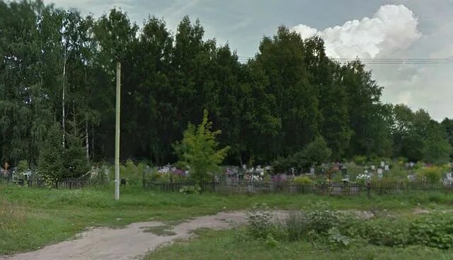 Новое кладбище телефон. Старица кладбище. Некрополь в Старице. Старицкое кладбище. Кладбище невидимка в Лысьве.