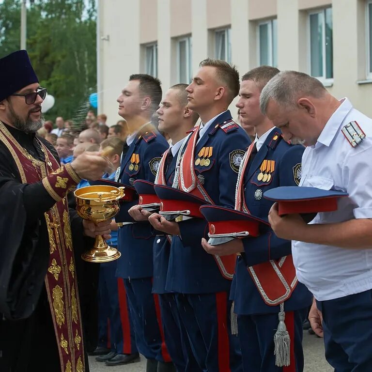 Курганинский казачий кадетский корпус 2019. Кадетский корпус Бакланова. Кадетский корпус г Шахты.