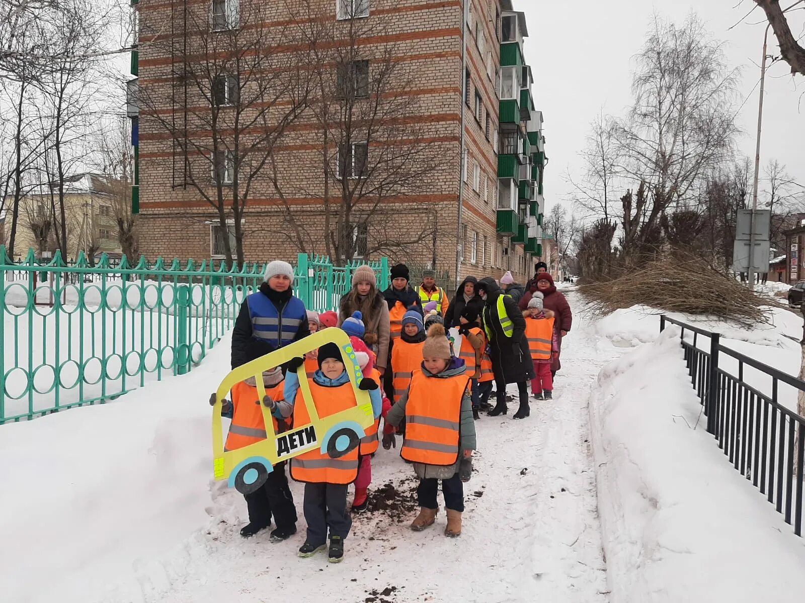 Безопасность дорожного движения фото. Улица безопасная. Дети в городе. Дети самые уязвимые участники дорожного движения. Новости татарстана 1