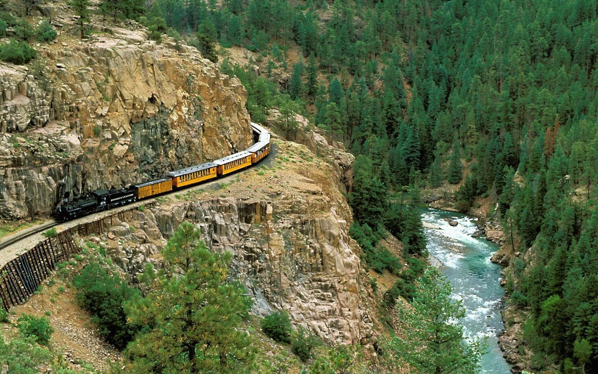 Известные железные дороги. Дуранго Сильвертон. Горная узкоколейная железная дорога. Durango and Silverton narrow Gauge Railroad. Дуранго и Сильвертон узкоколейная железная дорога.