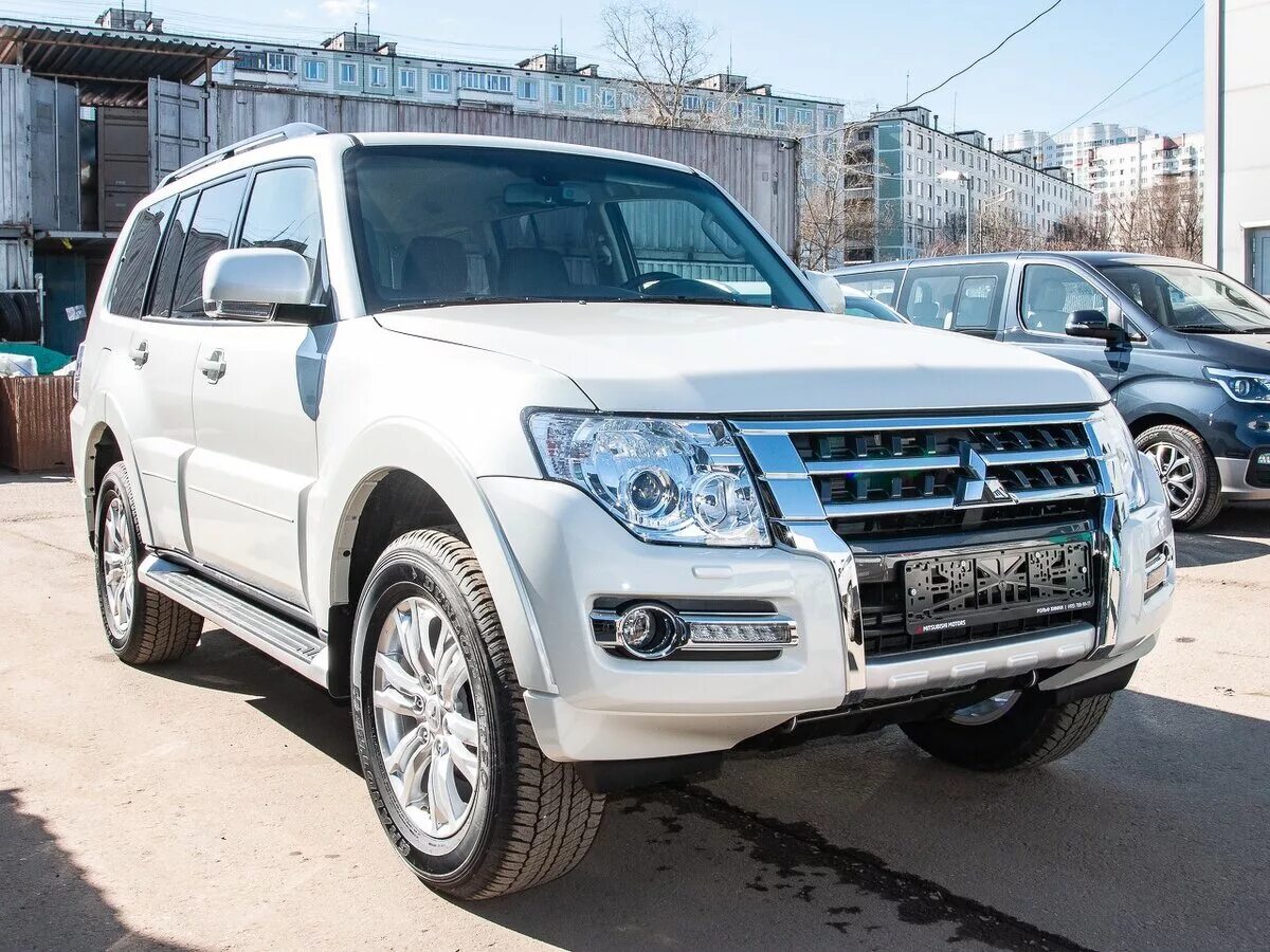 Mitsubishi pajero 2019. Мицубиси Паджеро 2019. Митсубиси Паджеро 4 2019. Mitsubishi Паджеро 2019. Митсубиси Pajero 2019г.