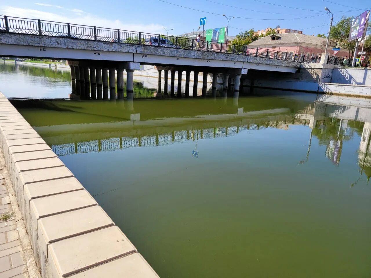 Варвациевский канал в Астрахани. Плотина городского пруда. Каналы Астрахани водные. Ростовское водохранилище.