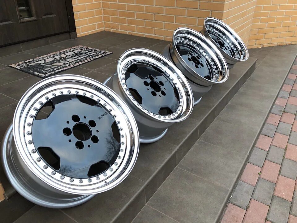 Какие диски на мерседес. Amg aero 3-piece r17. oz racing amg aero r15. диски амг аэро. oz amg 3ps.