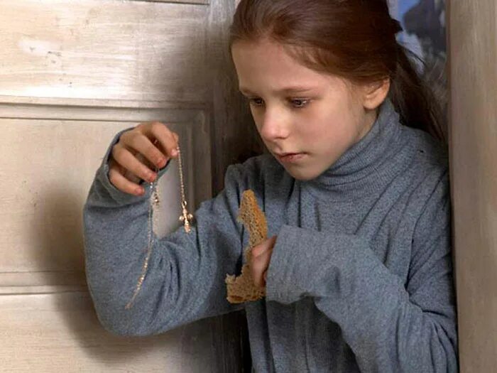 Депрессивный подросток. Взрослая жизнь девушки. Мария ахметзянова максим. Подросток беседует с родителями. Взрослая жизнь девчонки полины.