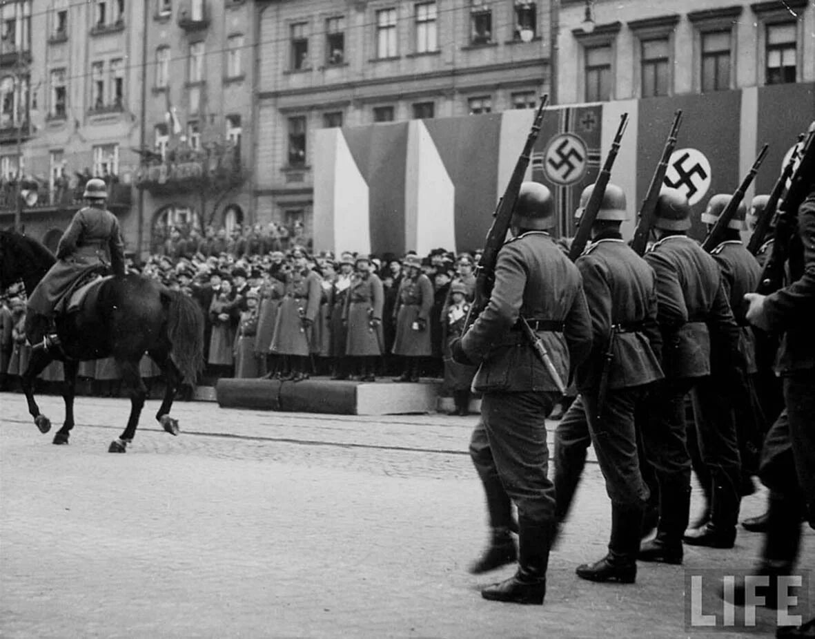 Аншлюс Чехословакии 1938. Армия Германии 1939 парад. Оккупация Чехословакии 1939.