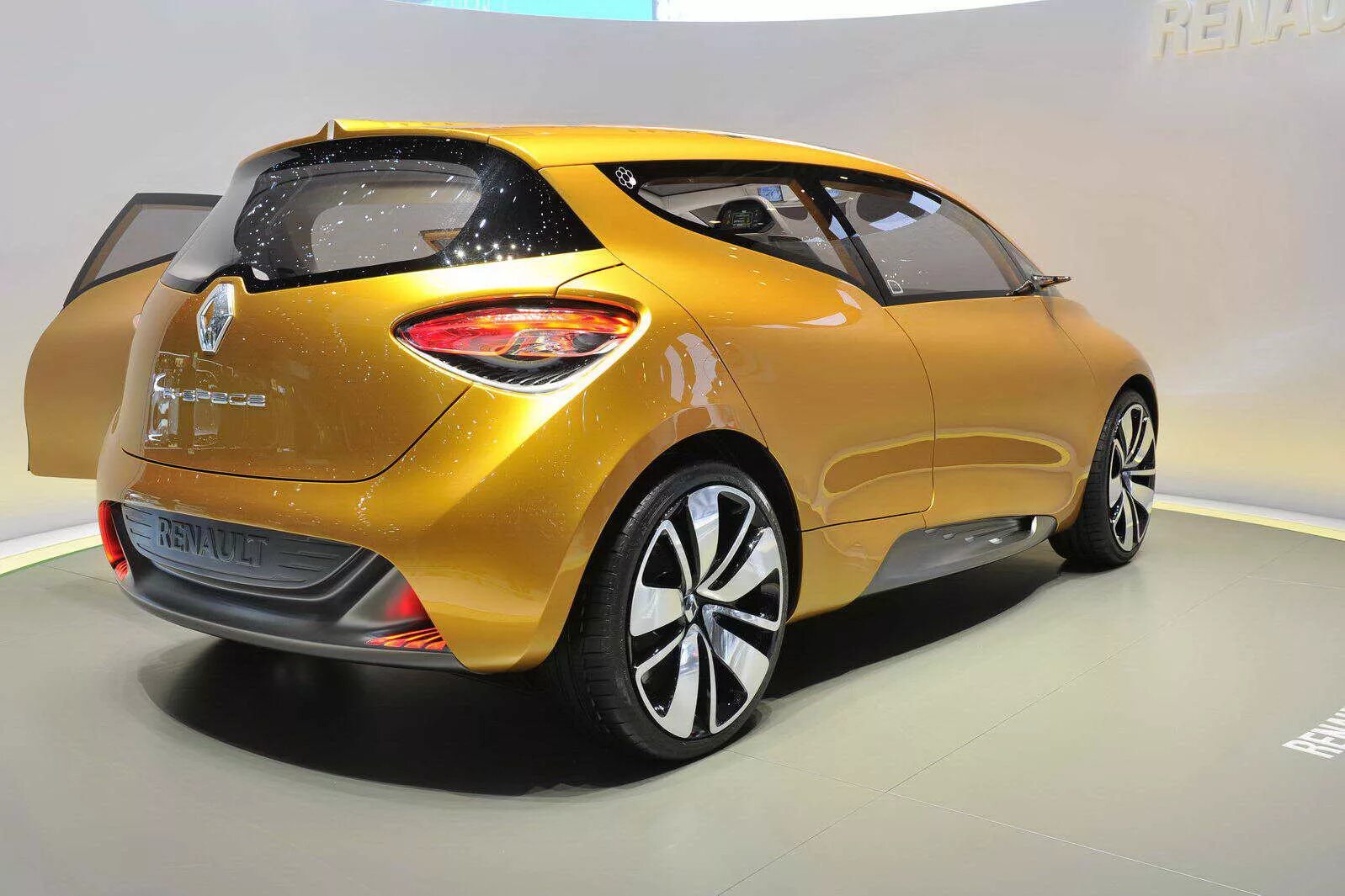 1980 renault 5 turbo. Renault r0. Renault r5 turbo. Renault r. Renault r24/25.