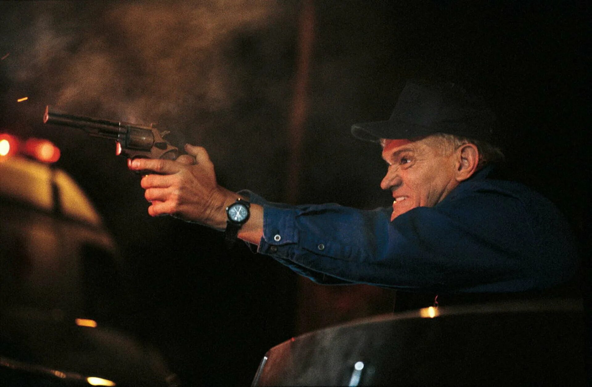 от заката до рассвета 2: кровавые деньги из техаса (1999). от заката до рассвета 2 кровавые деньги из техаса фильм. от заката до рассвета кровавые деньги из техаса 1999. фильм от заката до рассвета 2. от заката до рассвета 2 кровавые деньги техаса.