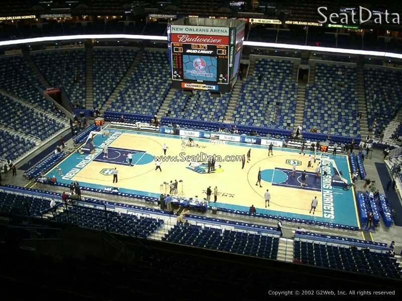 Арена дата. Легендарный стадион в бразилии. Чаша зенит арены. Полупустые стадионы россии. Арена игры.