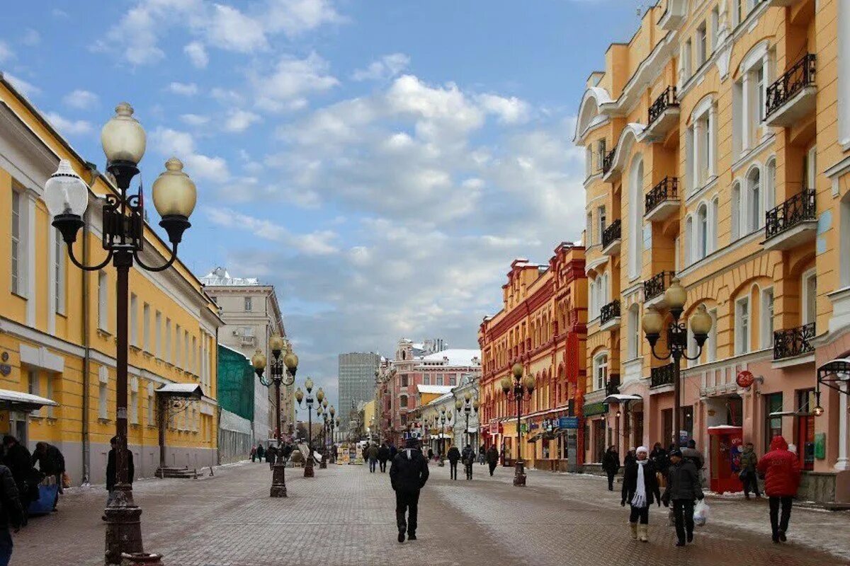 Улица старый Арбат. Улица Арбат (старый Арбат). Улица старый Арбат Моска. Пешеходная улица в Москве Арбат.