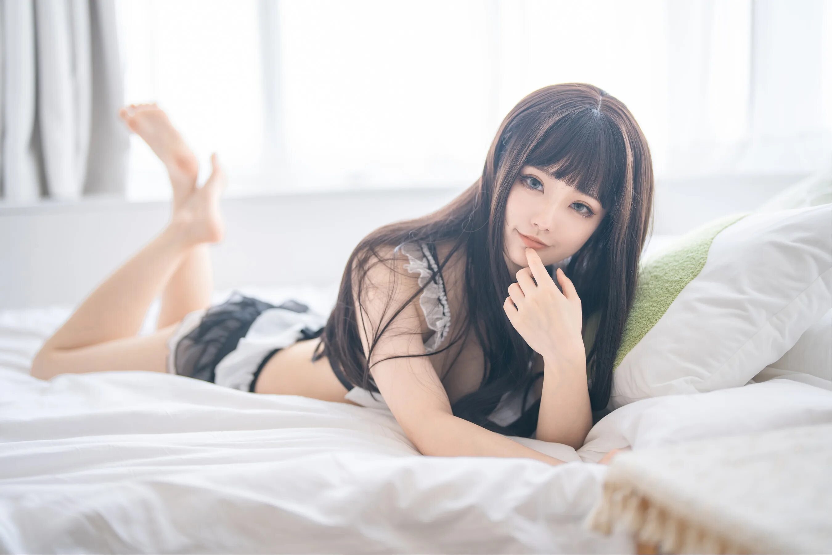 Красивые азиатки. Тан юй хон. Анри сугихара в нижнем белье. Азиатка присела на корточки. Кирара асука.