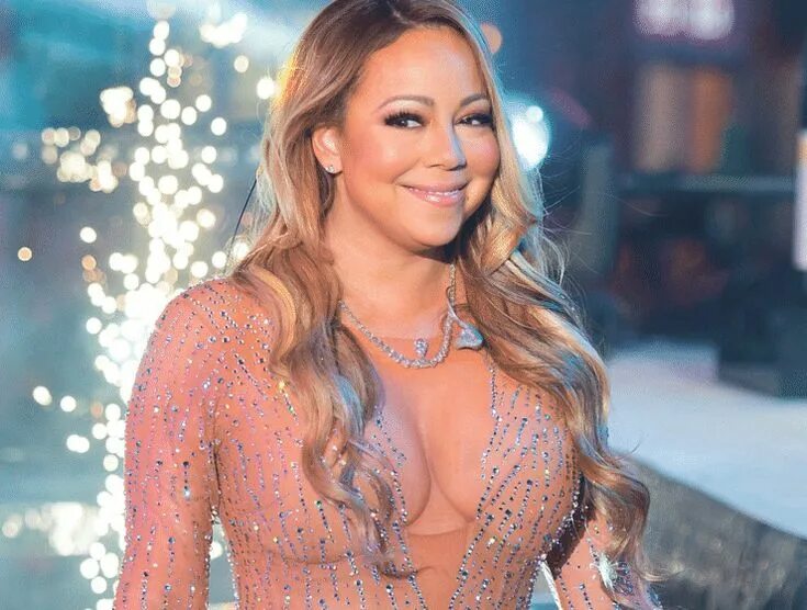 36. Мэрайя кэри фото. Нью-йорк кэрри брэдшоу. Крыльцо кэрри брэдшоу. Мэрайя кэри цвет волос.