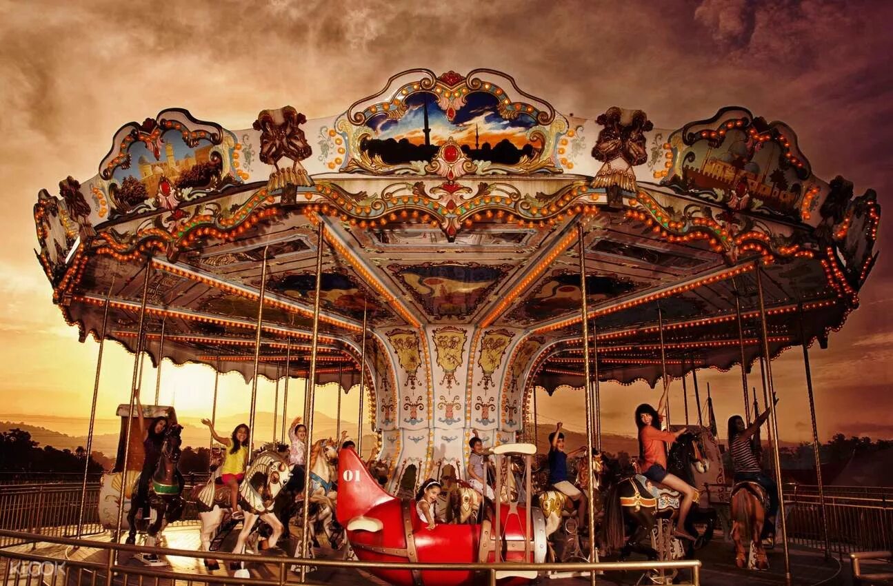 Imagica. Adlabs imagica. карусель магия. город царей – тематический парк по библейским мотивам. карусель волшебная фото.