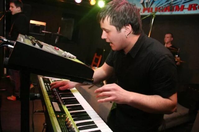 еще недавно ему пели фимиамы. игорь капранов в монастыре. игорь [igor] капранов священник. с козловского. еще недавно ему пели фимиамы.