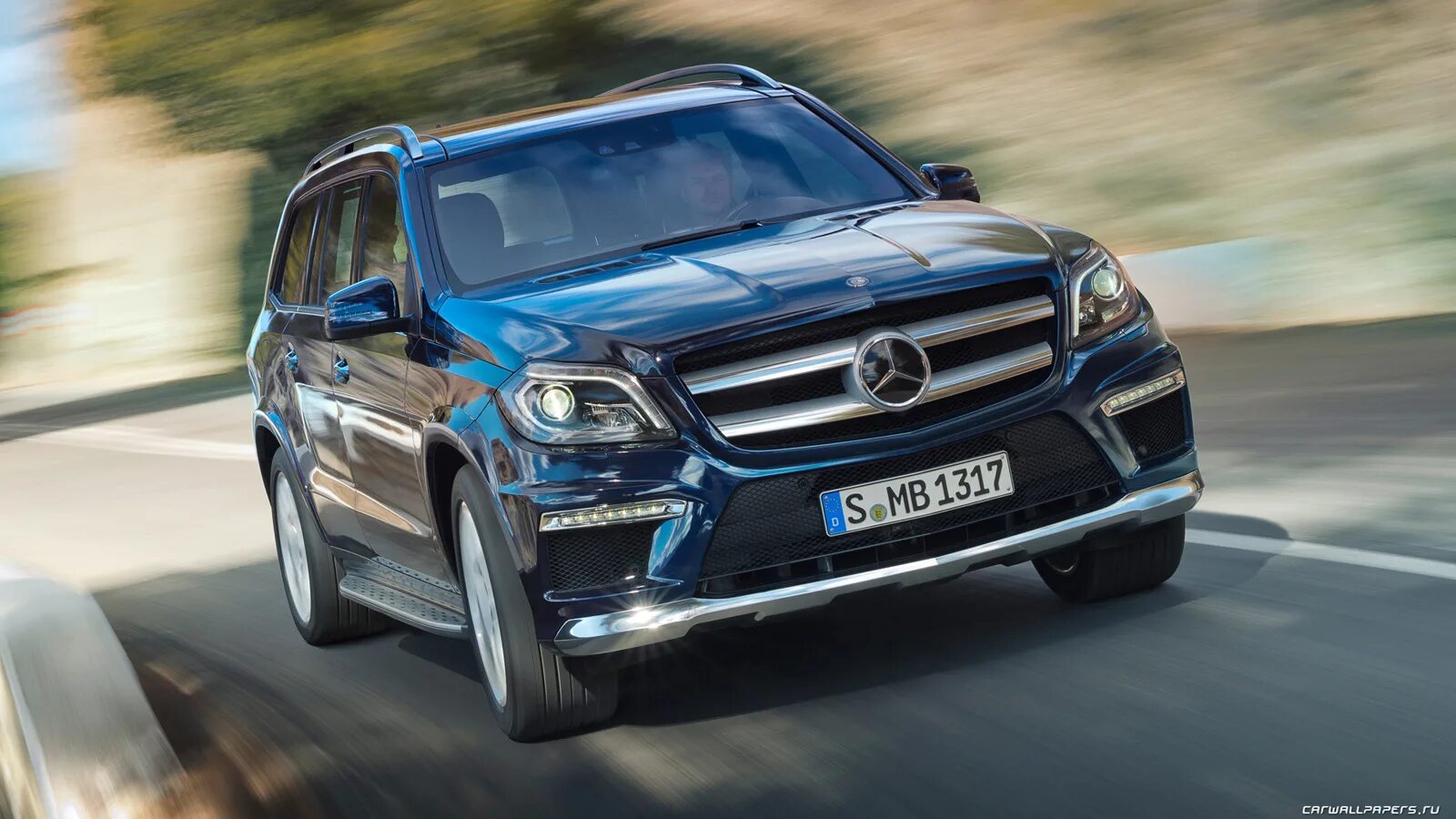 Машина мерседес большая. Мерседес gl 350 BLUETEC. Mercedes gl 350 BLUETEC 4matic. Мерседес джип 2022. Мерседес gl 2022.